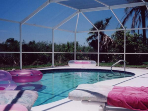 Villa Hibiscus, Bonita Springs